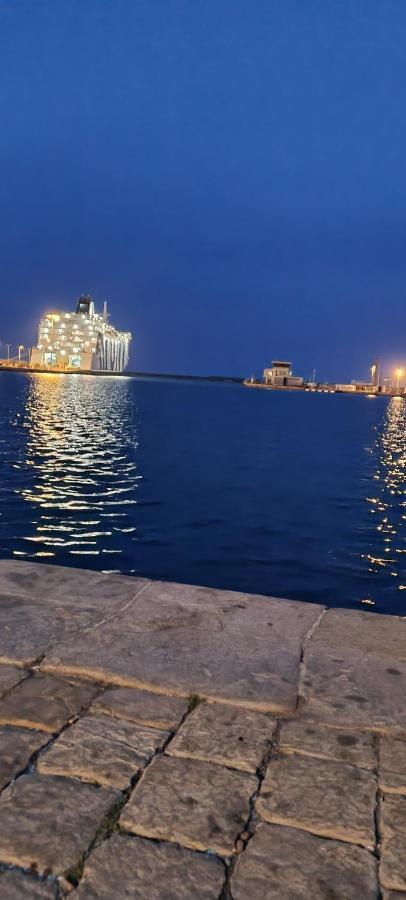 Nouveau Bien Lumineux Tout Confort En Centre Ville Sète Kültér fotó